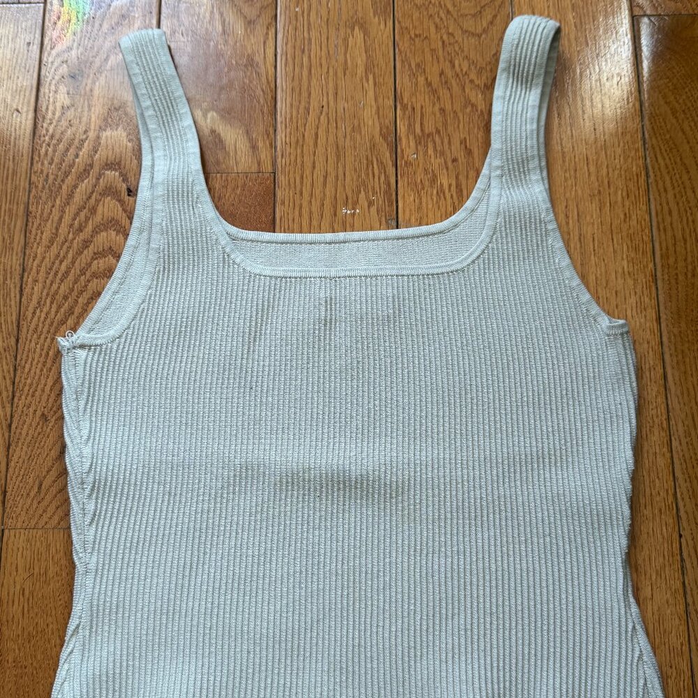 Aritzia Babaton Sculpt Knit Tank